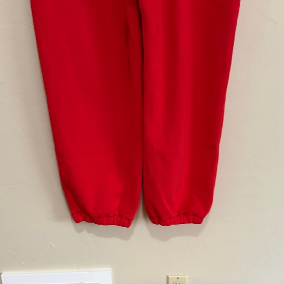 Comfrt Crimson Red Signature Sweats. Never Worn Never Washed. New w/o tags!!! - Picture 9 of 10